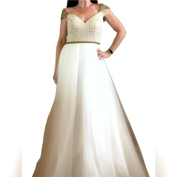 Vienna Prom Damaged Elegant Ivory and Gold Formal Prom | Wedding Gown - Picture 6 of 16